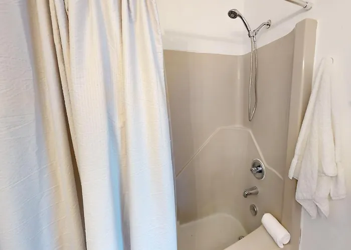 Apartment Al-be Vacation Villas, Unit 1 *